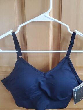 Seamless Navy Bralette